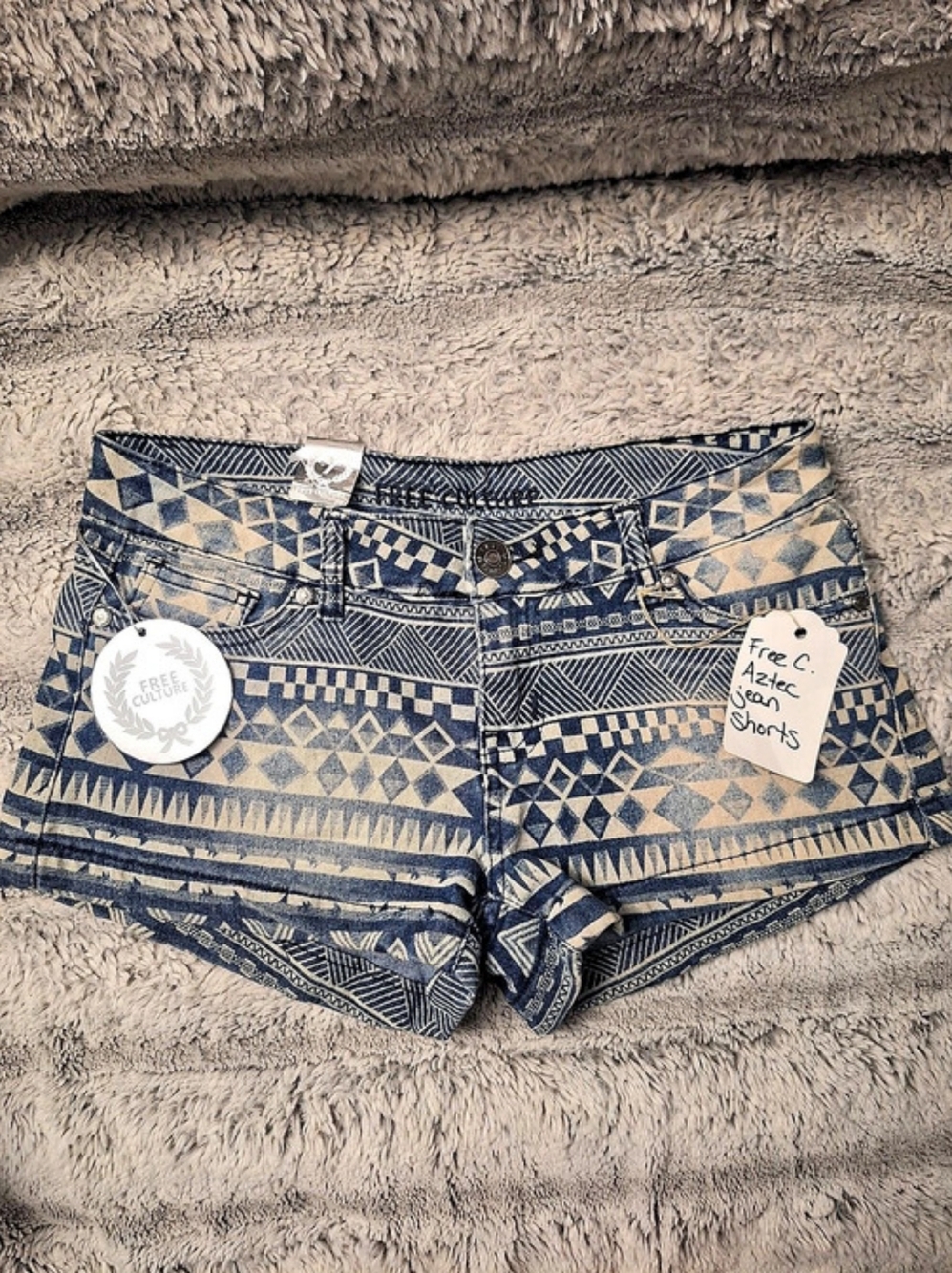 Free Culture Aztec Jean Shorts Blue & White Size Junior 7 NWT